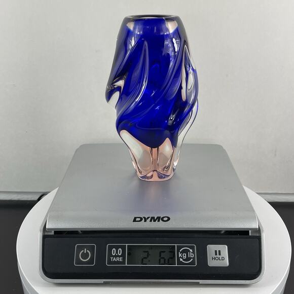 Vintage Hand Blown Studio Art Glass Twisted Vase Clear To Cobalt Blue & Rose 7” - Picture 8 of 8